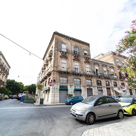 Apartment Archimedes House